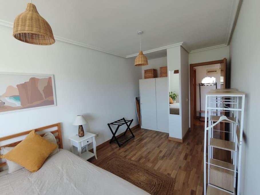 Apartamento Tranquilo En Miengo Bagian luar foto